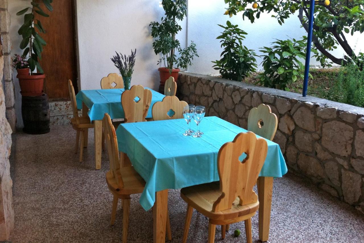 Apartments And Rooms With Parking Space Zavala, Hvar - 128 Jelsa (Hvar) Exterior foto