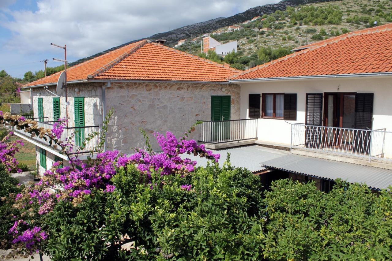 Apartments And Rooms With Parking Space Zavala, Hvar - 128 Jelsa (Hvar) Exterior foto