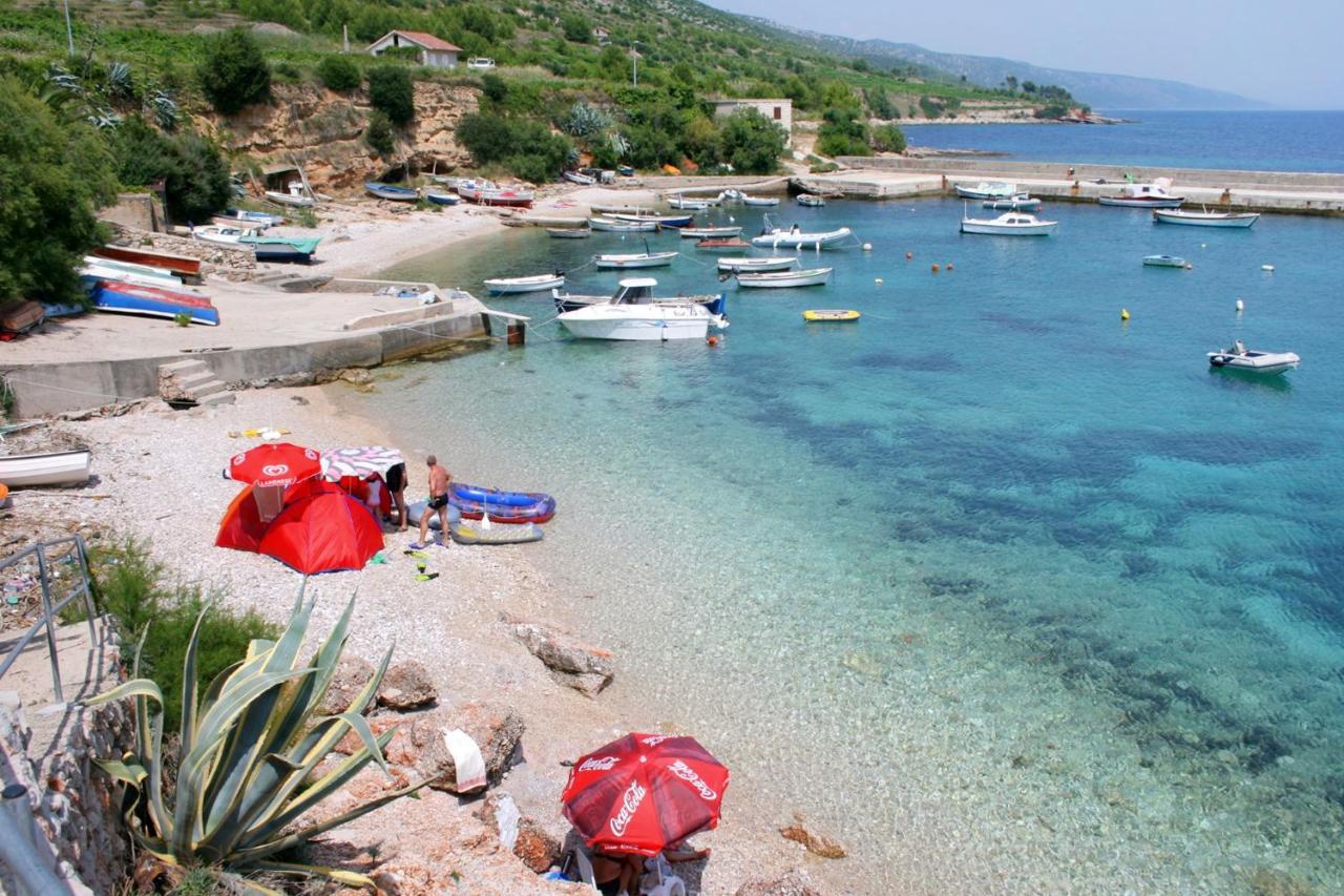 Apartments And Rooms With Parking Space Zavala, Hvar - 128 Jelsa (Hvar) Exterior foto