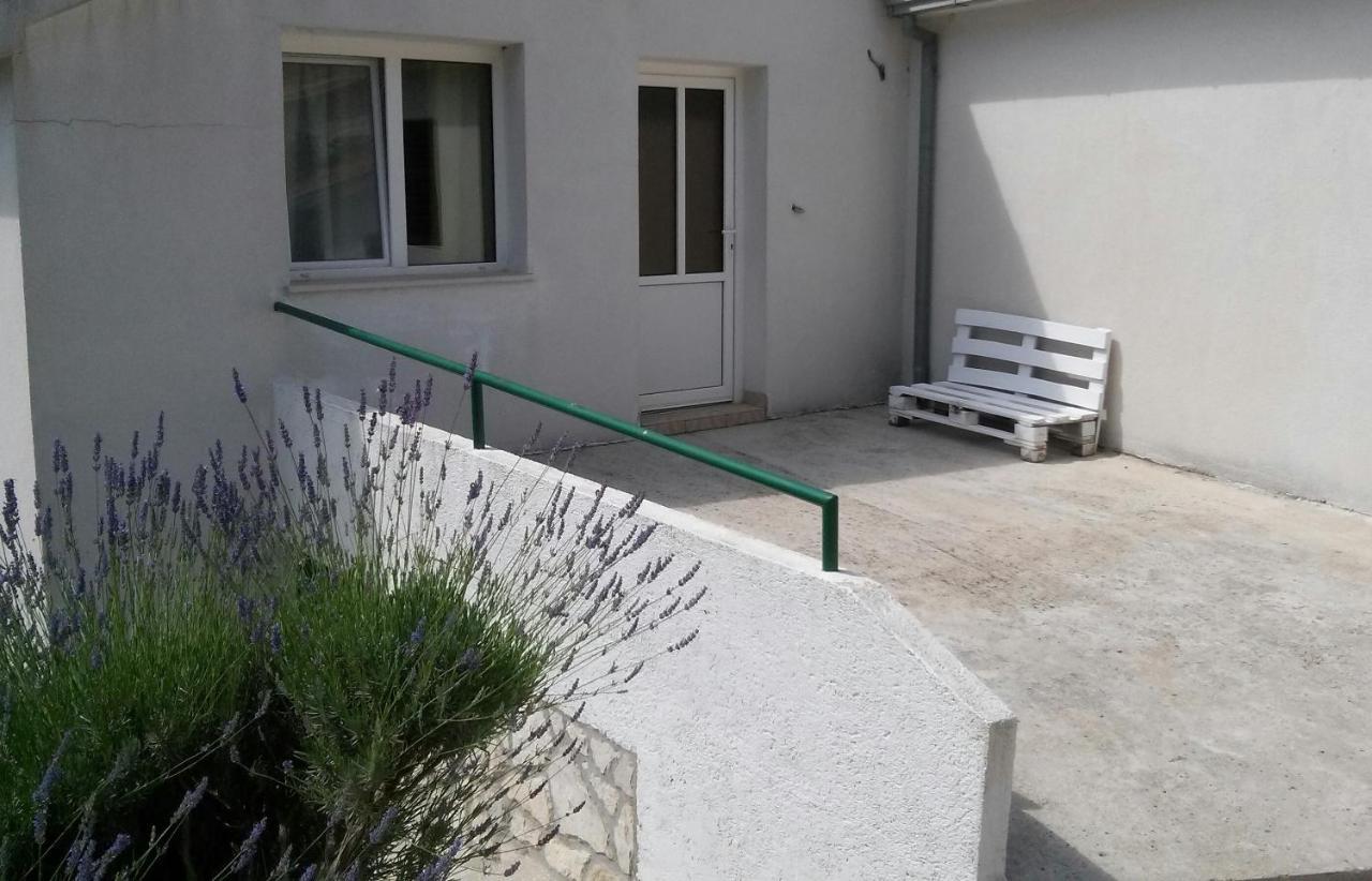 Apartments And Rooms With Parking Space Zavala, Hvar - 128 Jelsa (Hvar) Exterior foto
