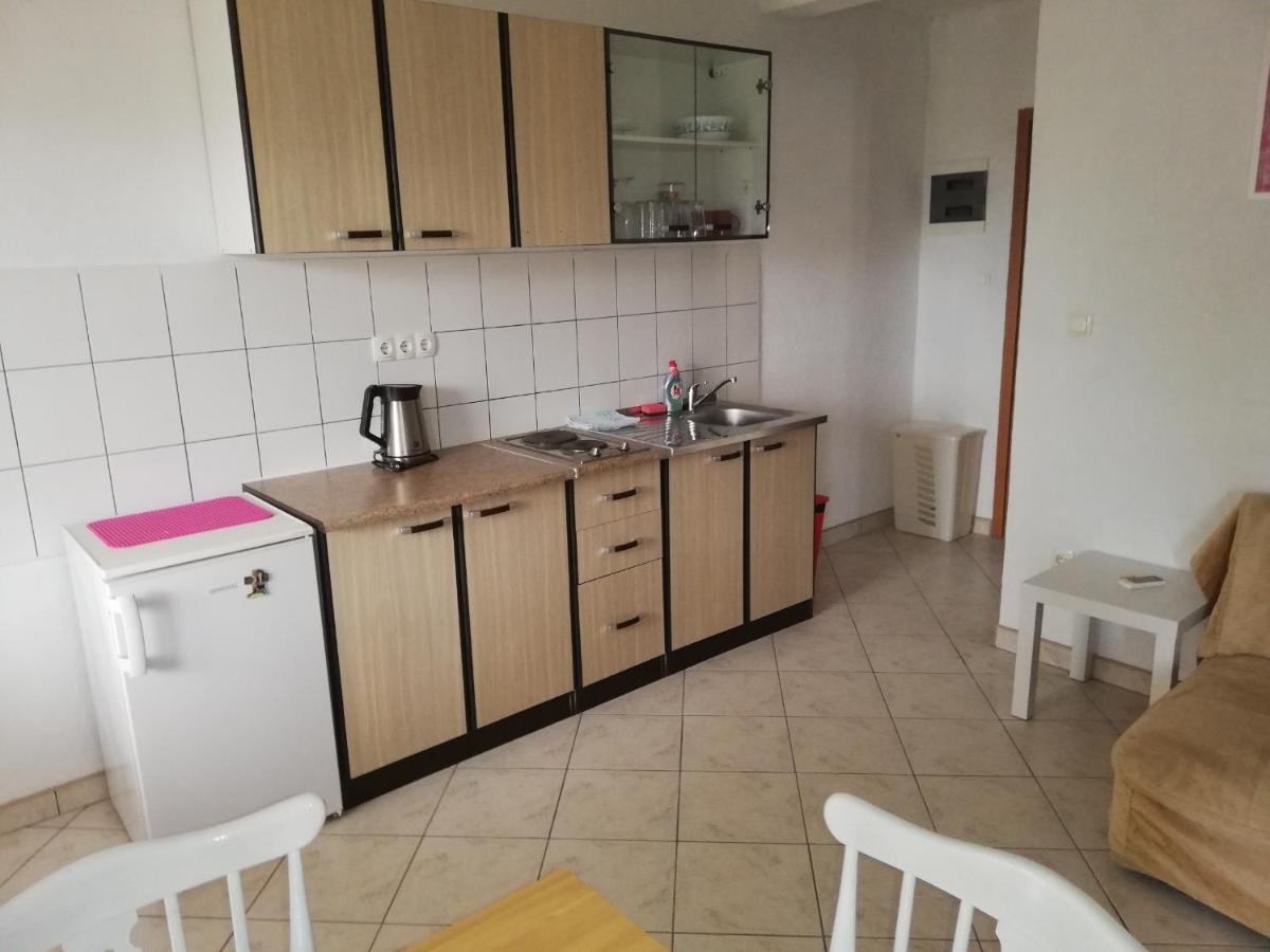 Apartments And Rooms With Parking Space Zavala, Hvar - 128 Jelsa (Hvar) Exterior foto