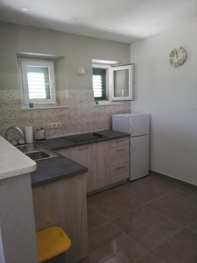 Apartments And Rooms With Parking Space Zavala, Hvar - 128 Jelsa (Hvar) Exterior foto