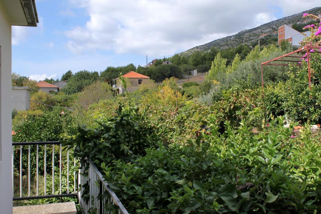 Apartments And Rooms With Parking Space Zavala, Hvar - 128 Jelsa (Hvar) Exterior foto