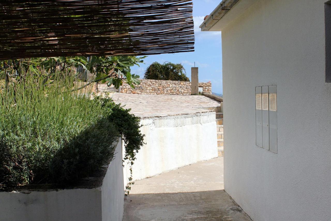 Apartments And Rooms With Parking Space Zavala, Hvar - 128 Jelsa (Hvar) Exterior foto