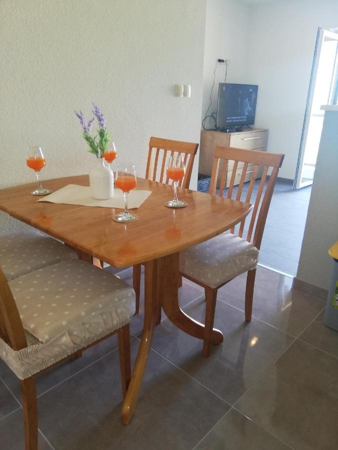 Apartments And Rooms With Parking Space Zavala, Hvar - 128 Jelsa (Hvar) Exterior foto