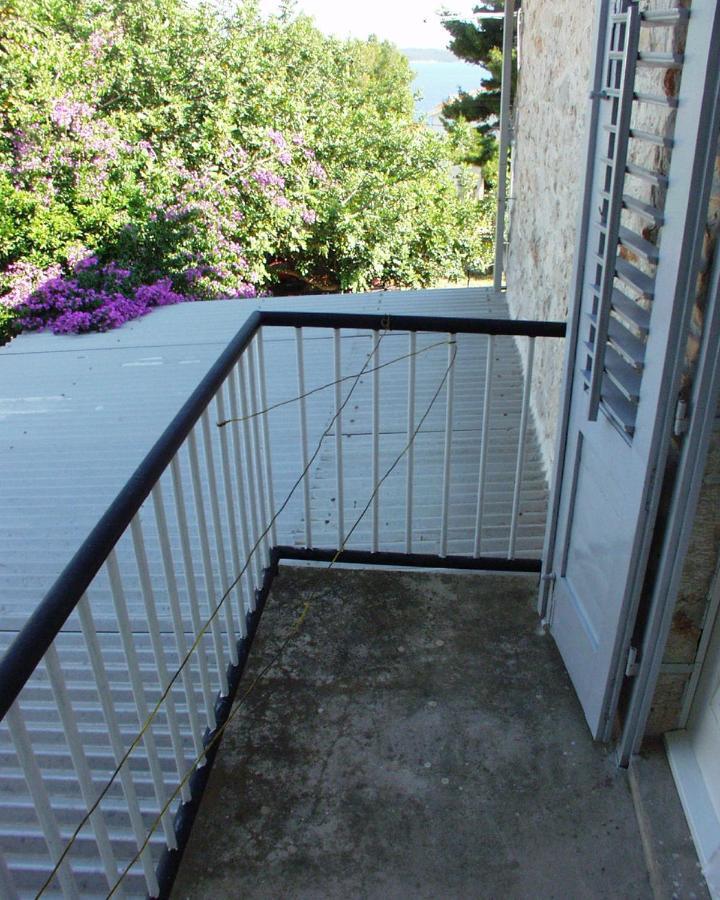 Apartments And Rooms With Parking Space Zavala, Hvar - 128 Jelsa (Hvar) Exterior foto