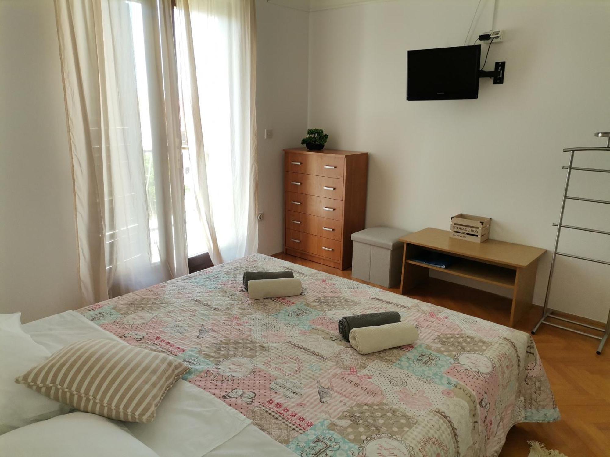 Apartments And Rooms With Parking Space Zavala, Hvar - 128 Jelsa (Hvar) Quarto foto